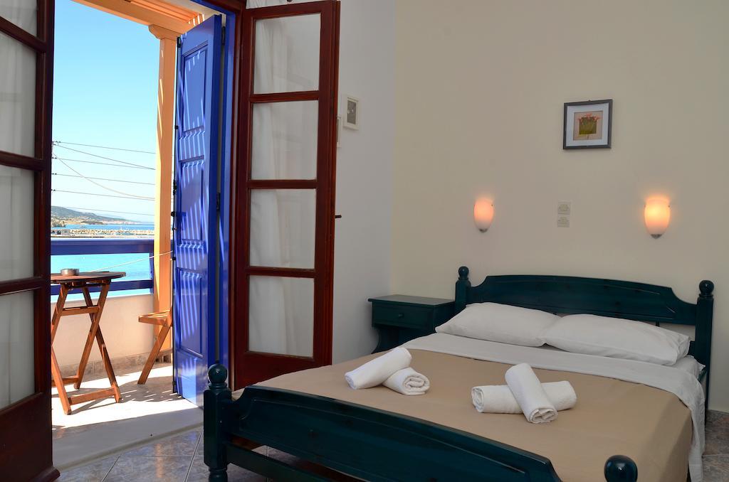 To Petrino Hotell Koufonisia Eksteriør bilde
