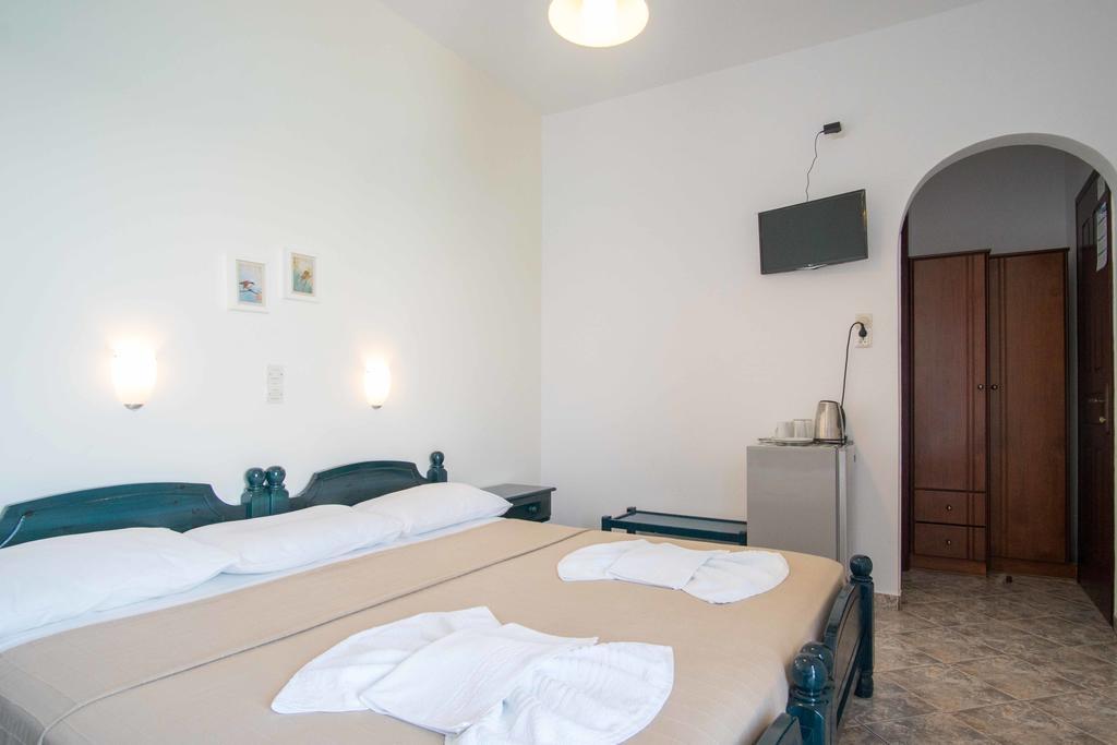 To Petrino Hotell Koufonisia Eksteriør bilde